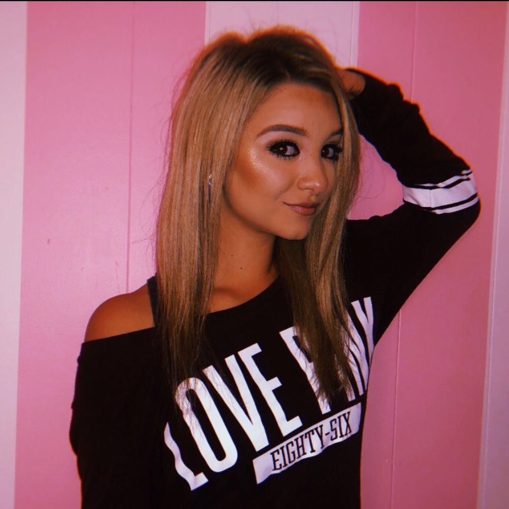 Meet your Posher, Lexie